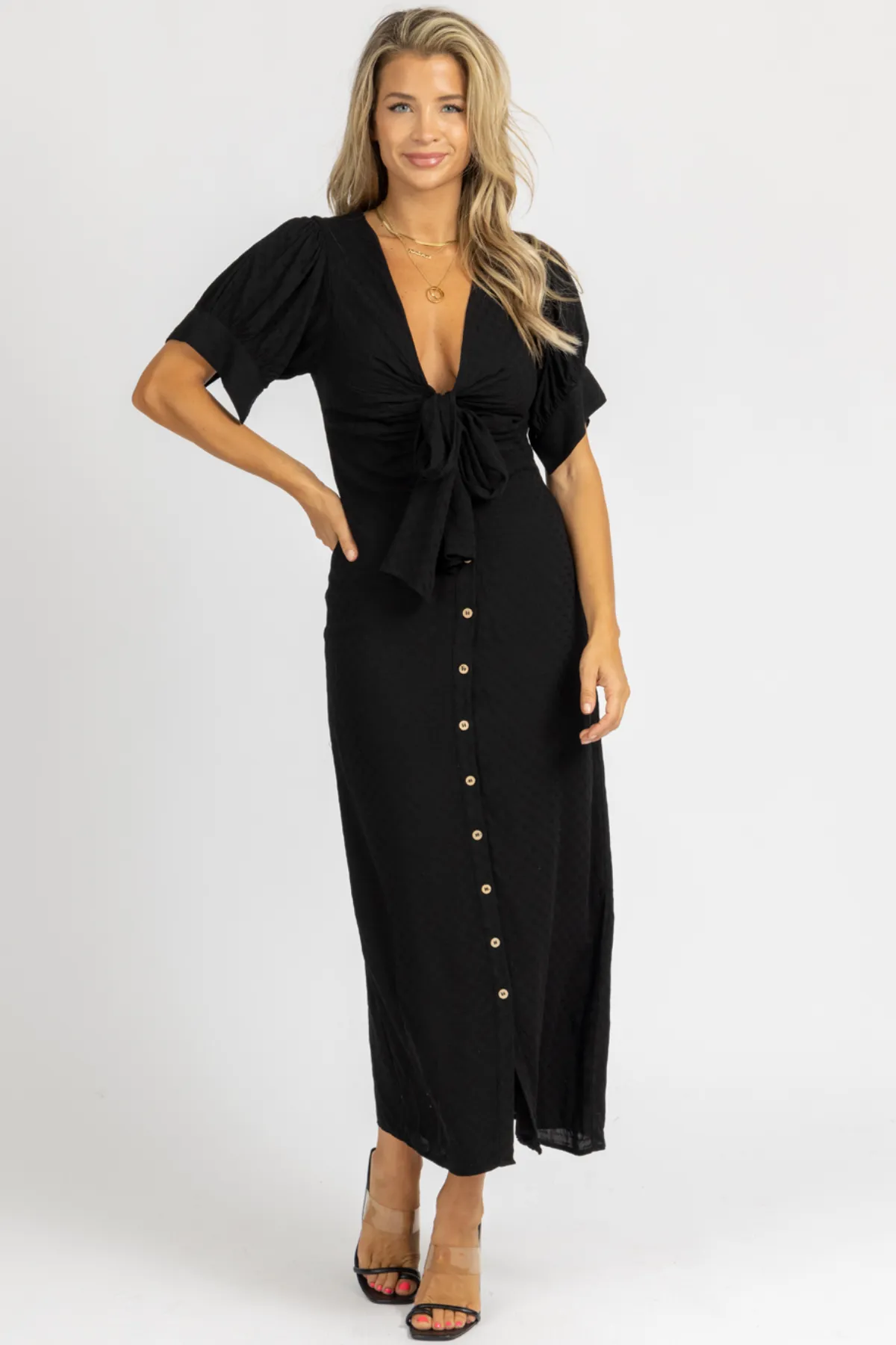 BLACK CENTER TIE CAP SLEEVE MAXI DRESS