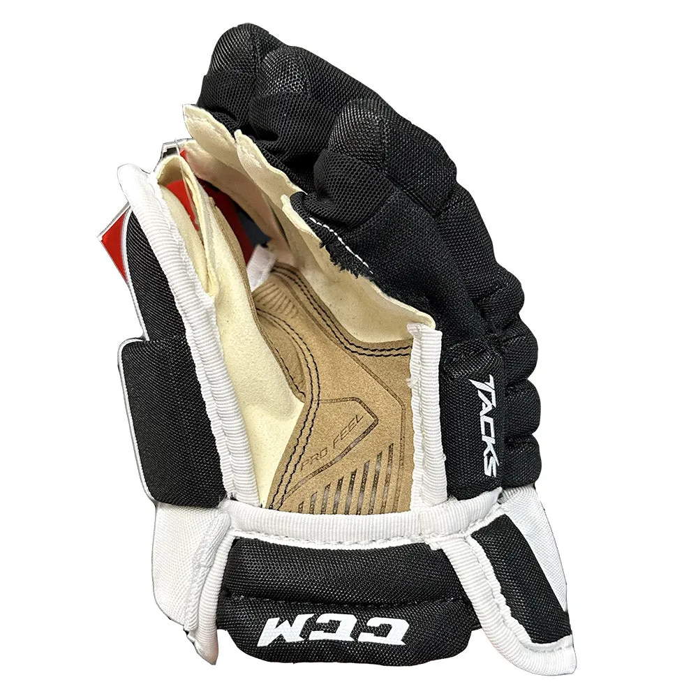 CCM Tacks Vector Plus 2022 Junior Ice Hockey Gloves