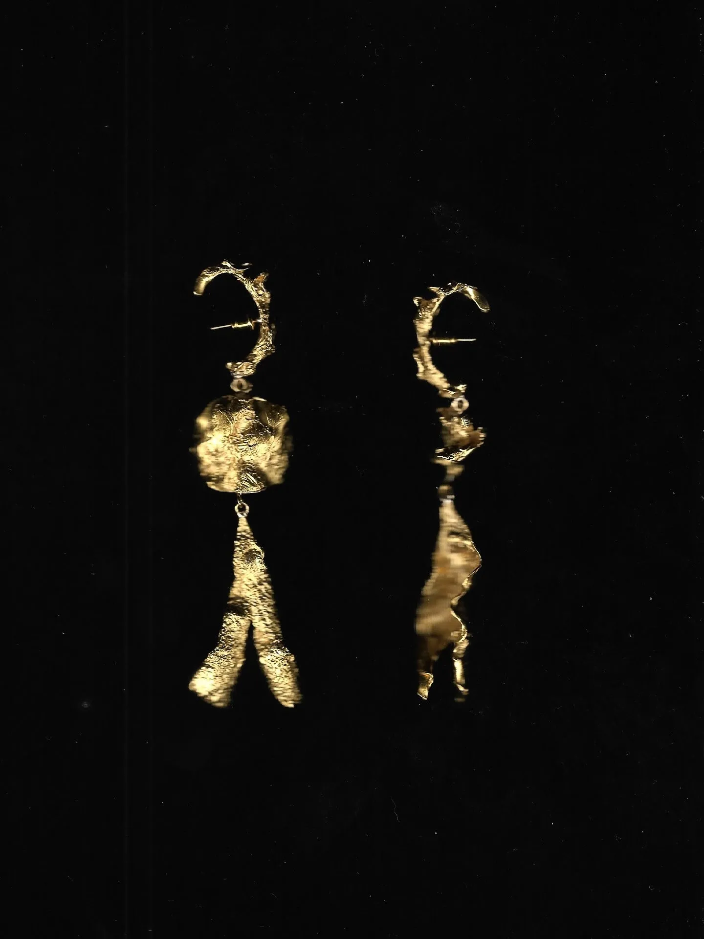 Derai Earrings