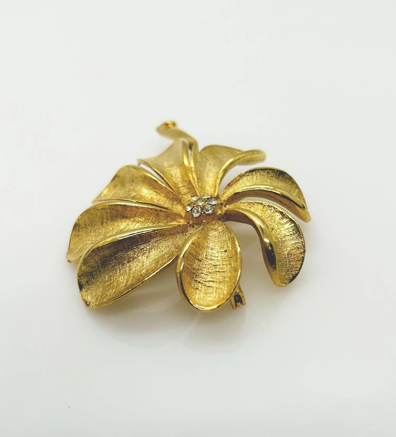 Golden Flower with Long Petals Vintage Brooch