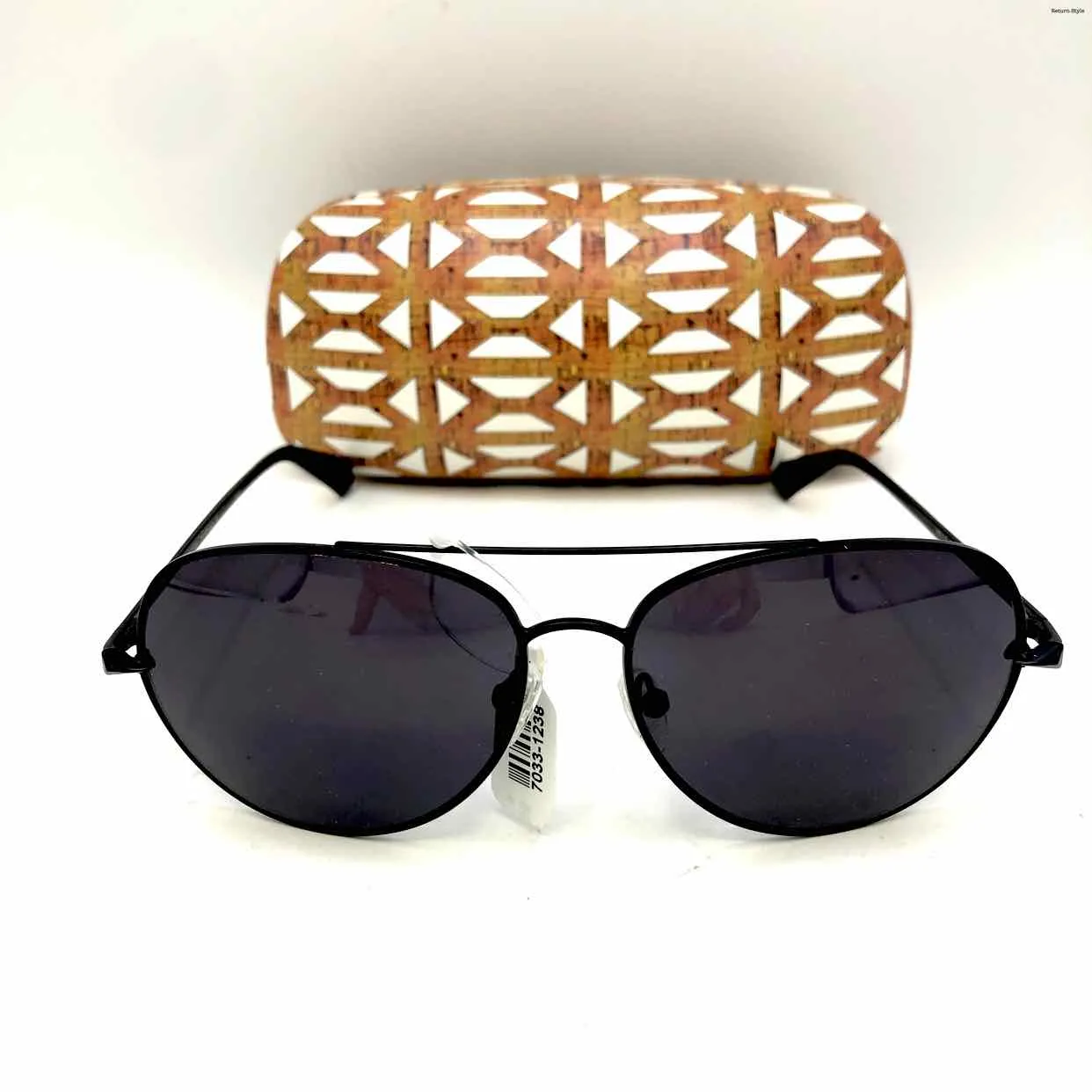 STELLA & DOT Black Gold Pre Loved Aviator Sunglasses w/case