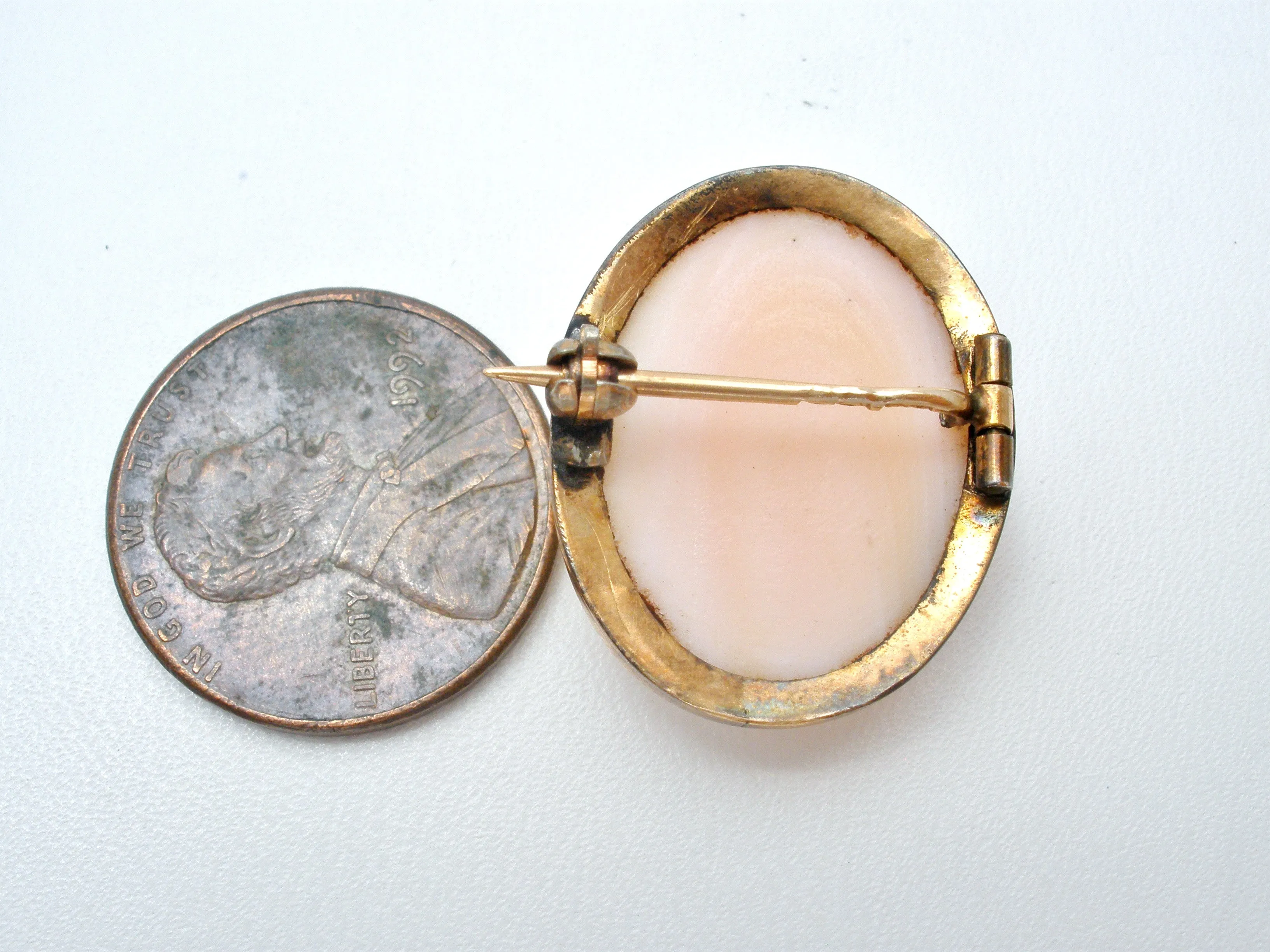 Victorian Left Facing Angel Skin Coral Cameo Brooch