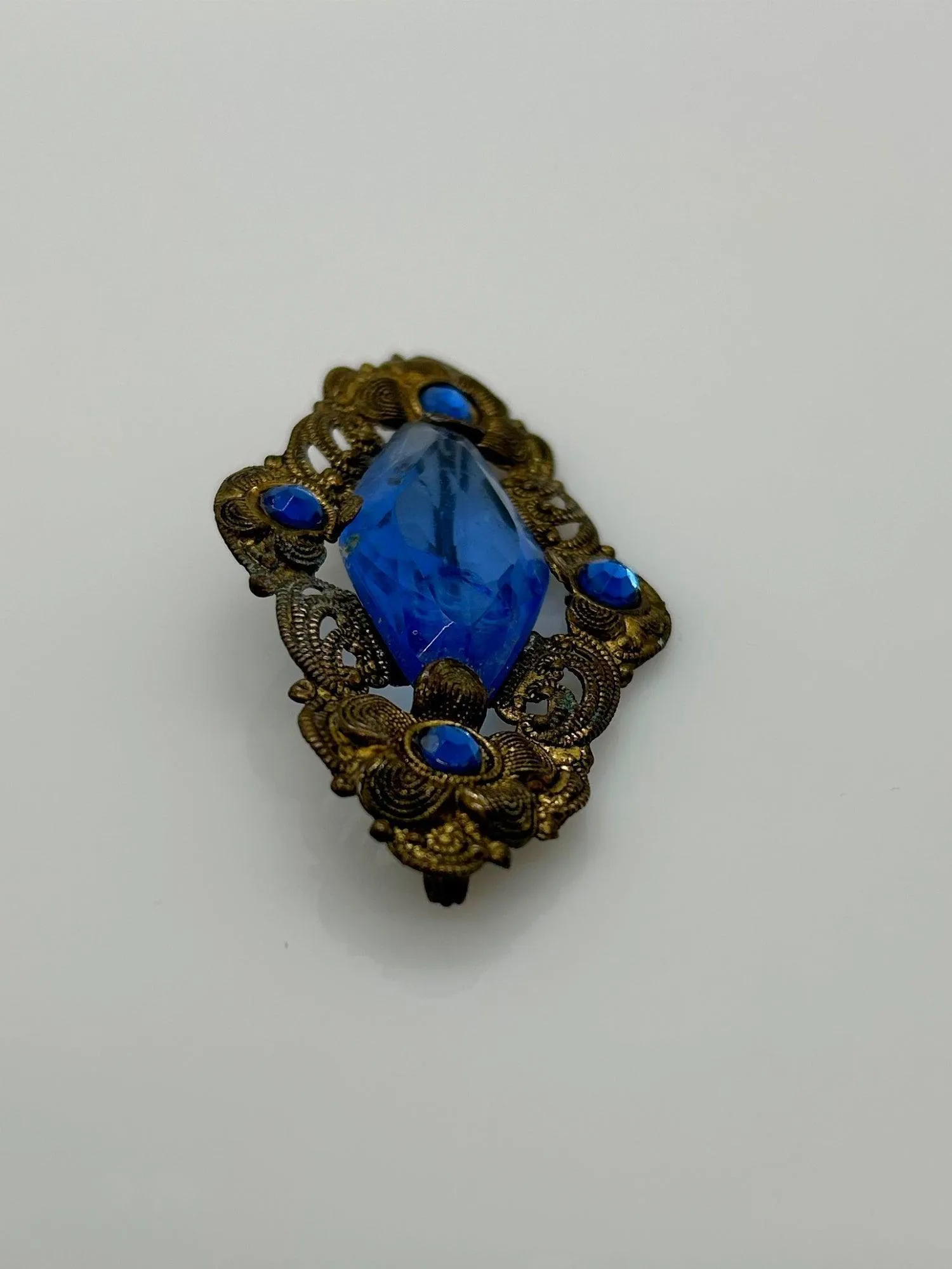 Vintage Filigree Victorian Brooch with Blue Stones