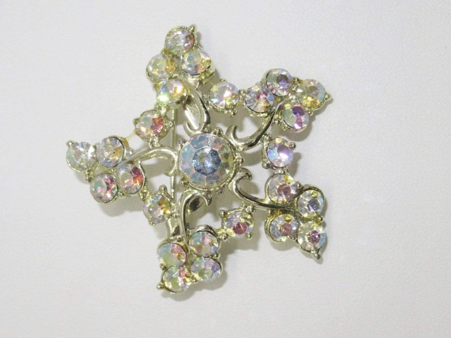 You Deserve A Gold Star! Vintage Star Brooch